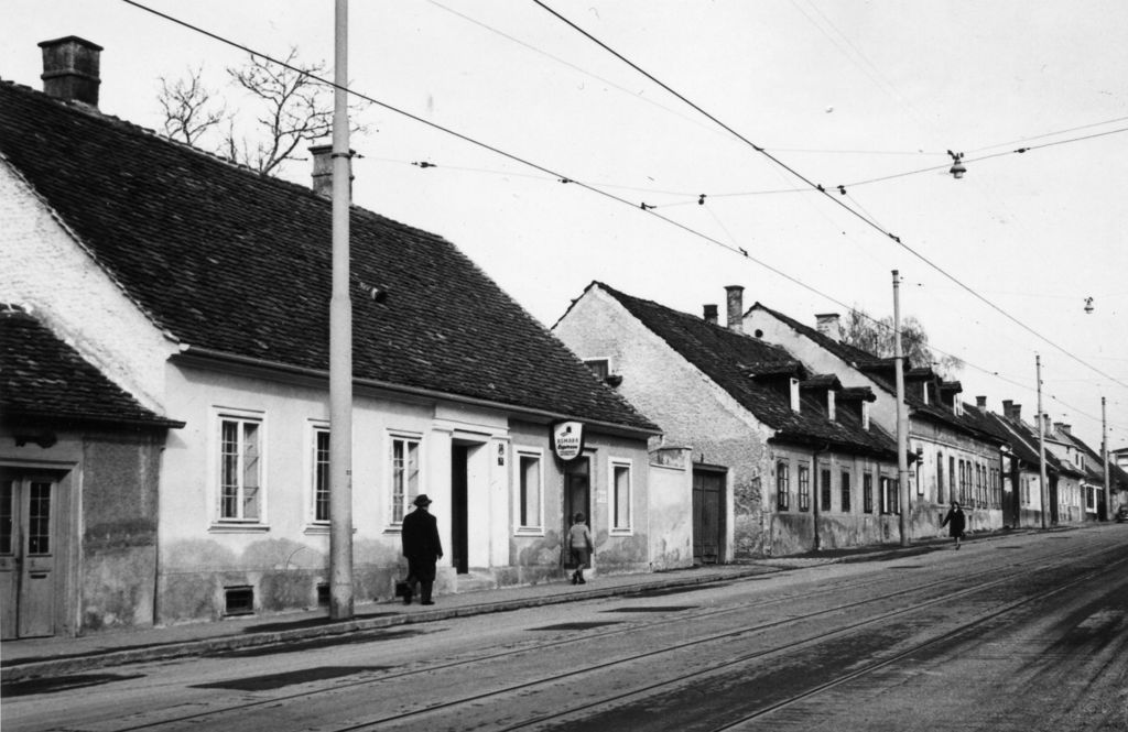 Datei:Moserhofgasse 56-50 haeuserzeile alte ansicht.jpg