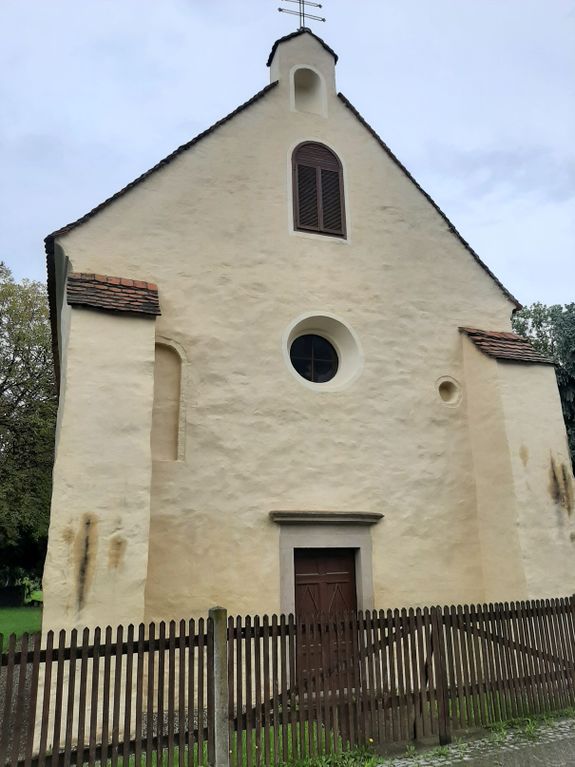 Datei:Aribonenstraße, Rupertikirche a.jpg