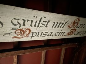 Altes Schild auf dem Dachboden gefunden. Ybbs mit dem alten Namen Ypusa erwähnt. - 2024