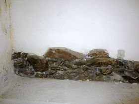 Teil der Stadtmauer - Foto Laukhardt 2012
